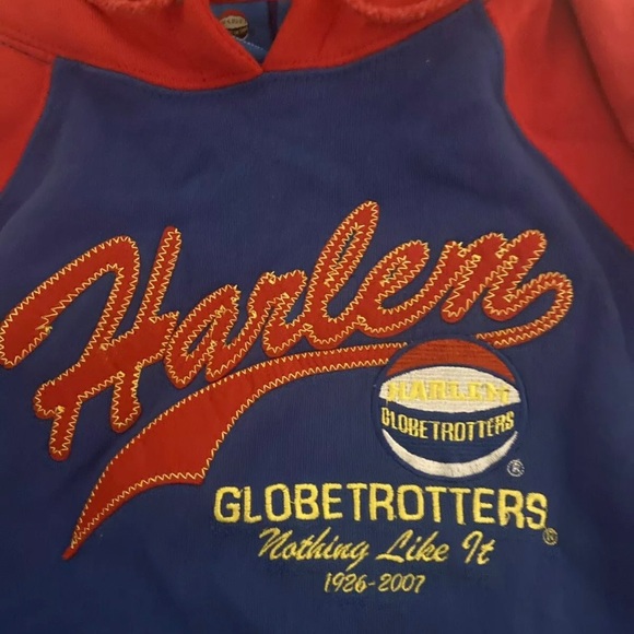 VINTAGE Harlem Globetrotters Embroidered 2007 Hoodie Size Small - Picture 2 of 4